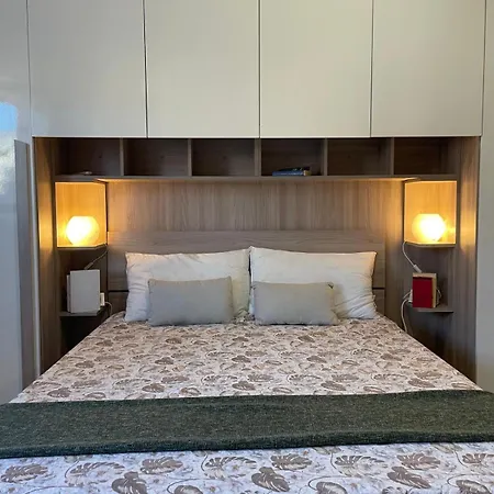 Bnbook Magico Lägenhet Dormelletto
